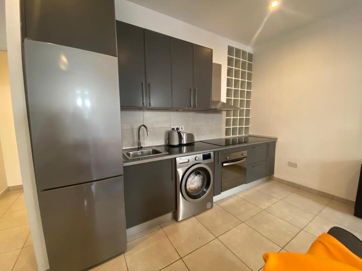 Apartamento 2Br In The Zoko Contemporary And Convenient Gibraltar Exterior foto