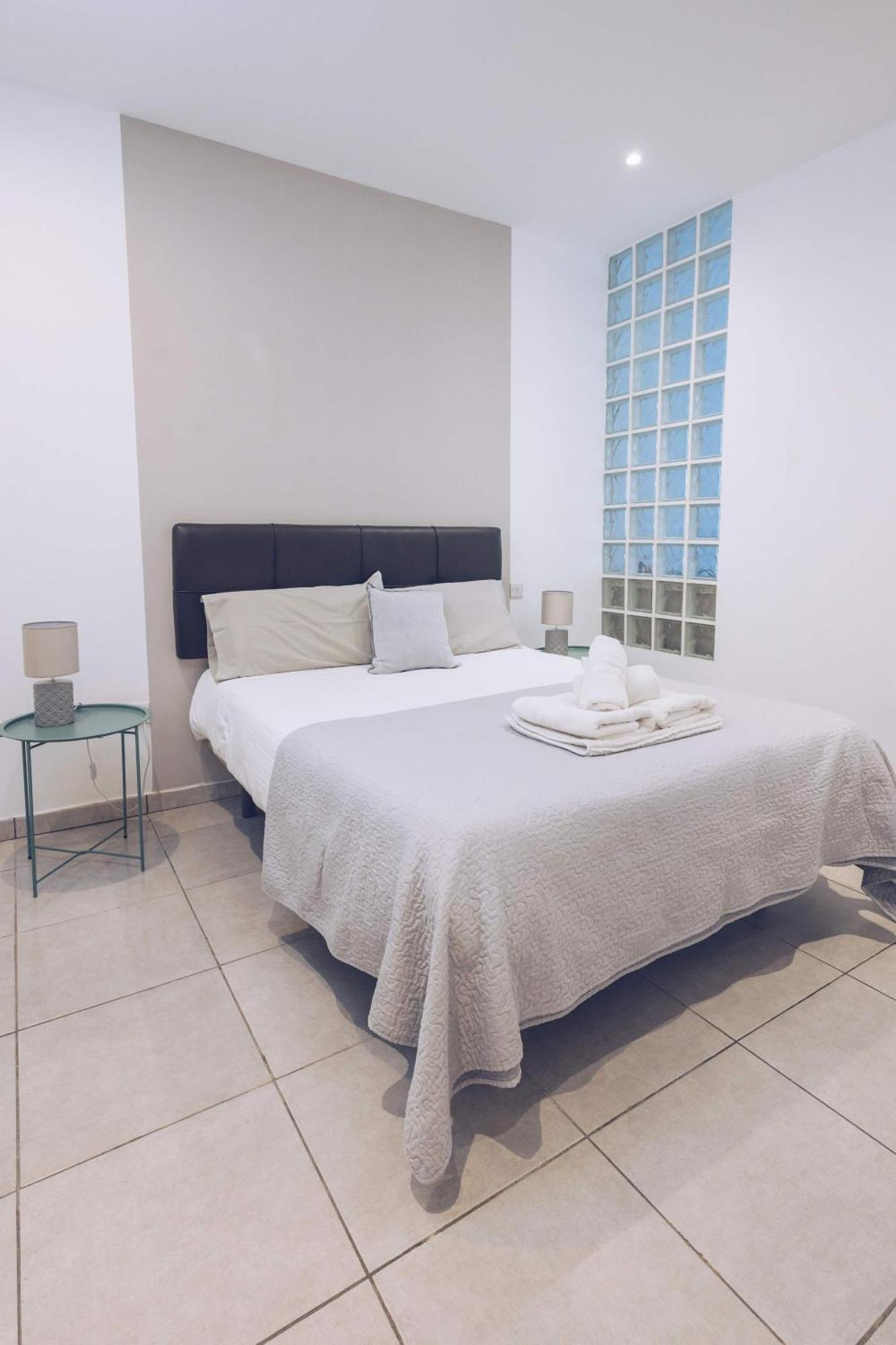 Apartamento 2Br In The Zoko Contemporary And Convenient Gibraltar Exterior foto